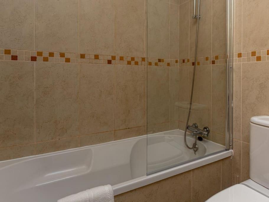 Central Caldas W/ Ac & Fast Net Caldas Da Rainha Exterior photo